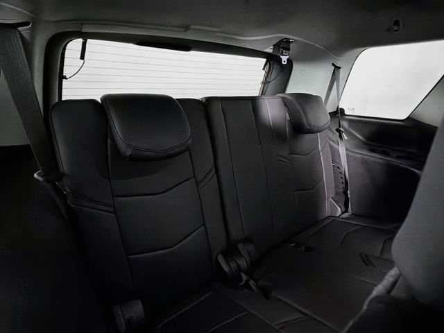Used 2020 Cadillac Escalade Premium Luxury w/ Escalade Sport Edition AWD/4WD image 32