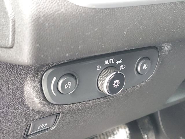 Used 2023 GMC Terrain SLT image 10