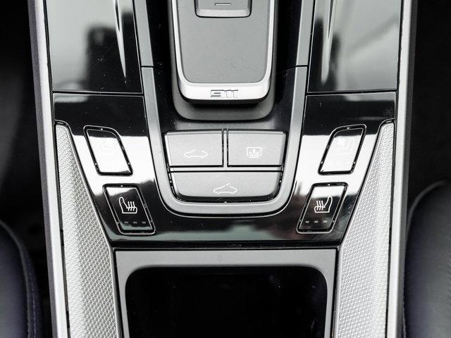 Certified 2025 Porsche 911 Carrera image 23