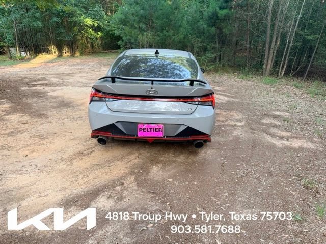 Used 2022 Hyundai Elantra N w/ Preferred Accessory Package FWD image 10