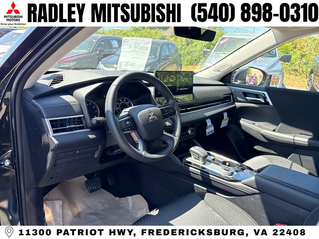 New 2026 Mitsubishi Outlander ES AWD/4WD image 4