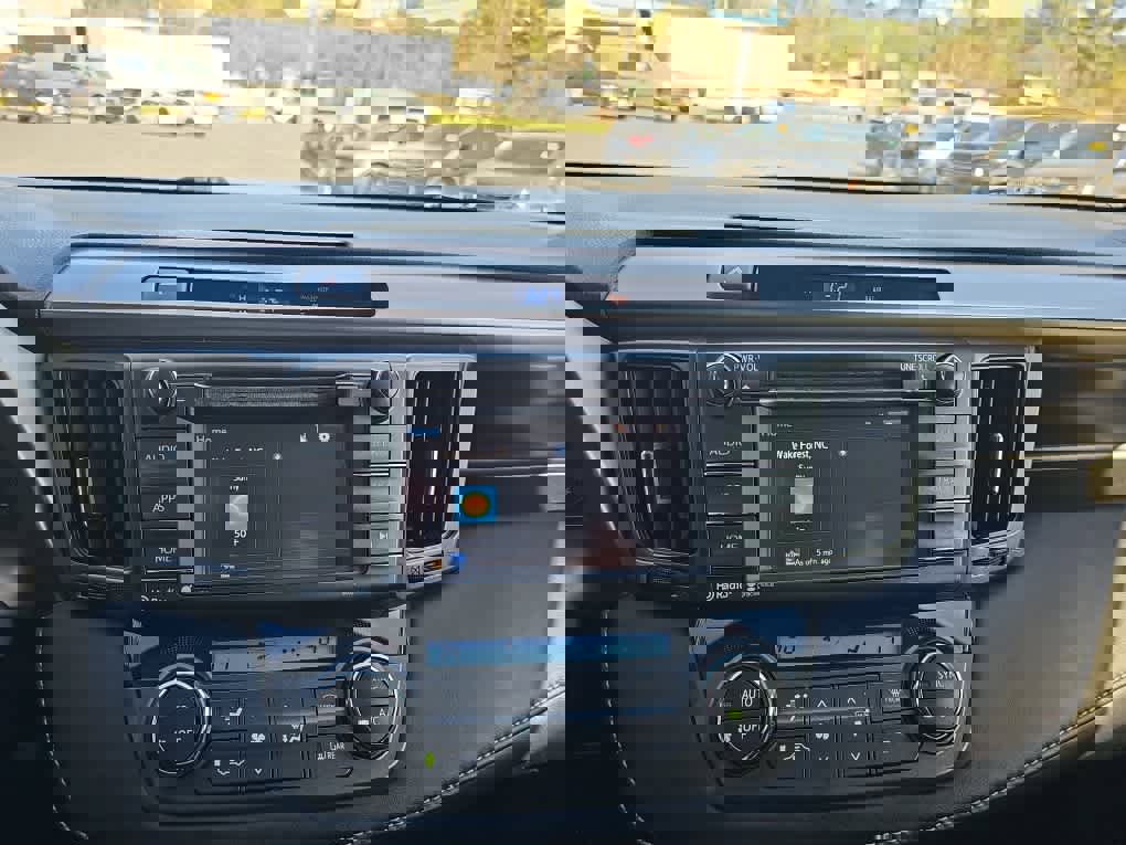 Used 2015 Toyota RAV4 XLE w/ Outdoor Package image 19