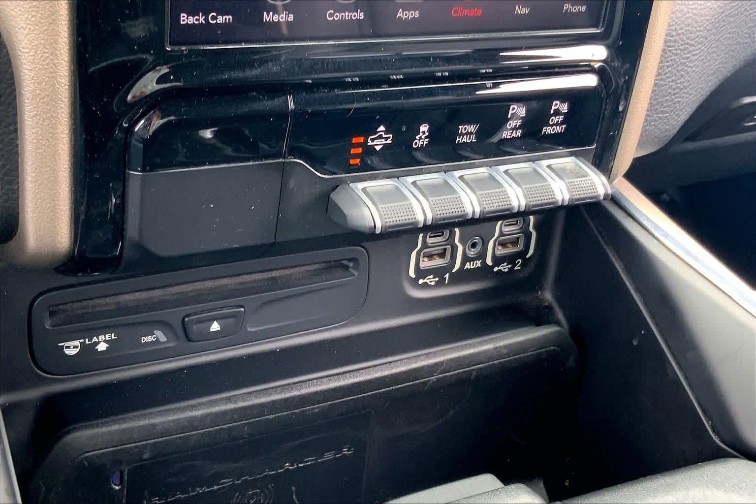 Used 2019 RAM 1500 Laramie AWD/4WD image 33