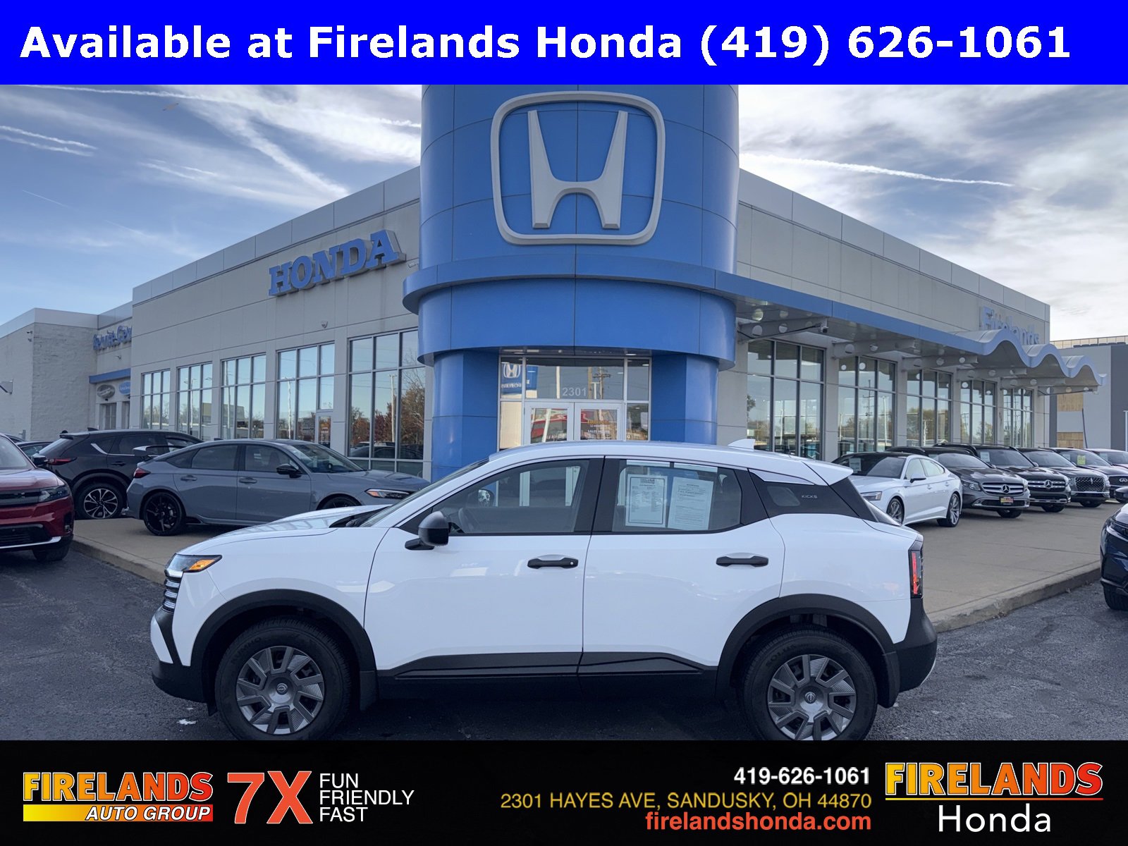 Used 2025 Nissan Kicks S image 1