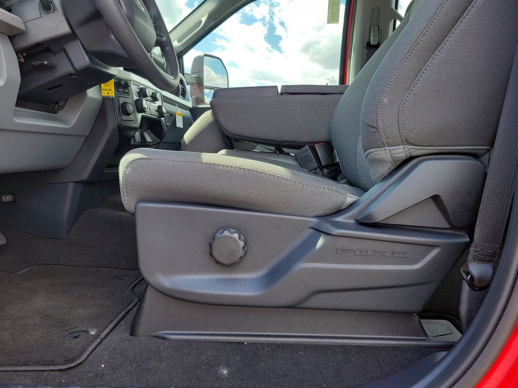 New 2026 Ford F250 XL w/ STX Appearance Package AWD/4WD image 19