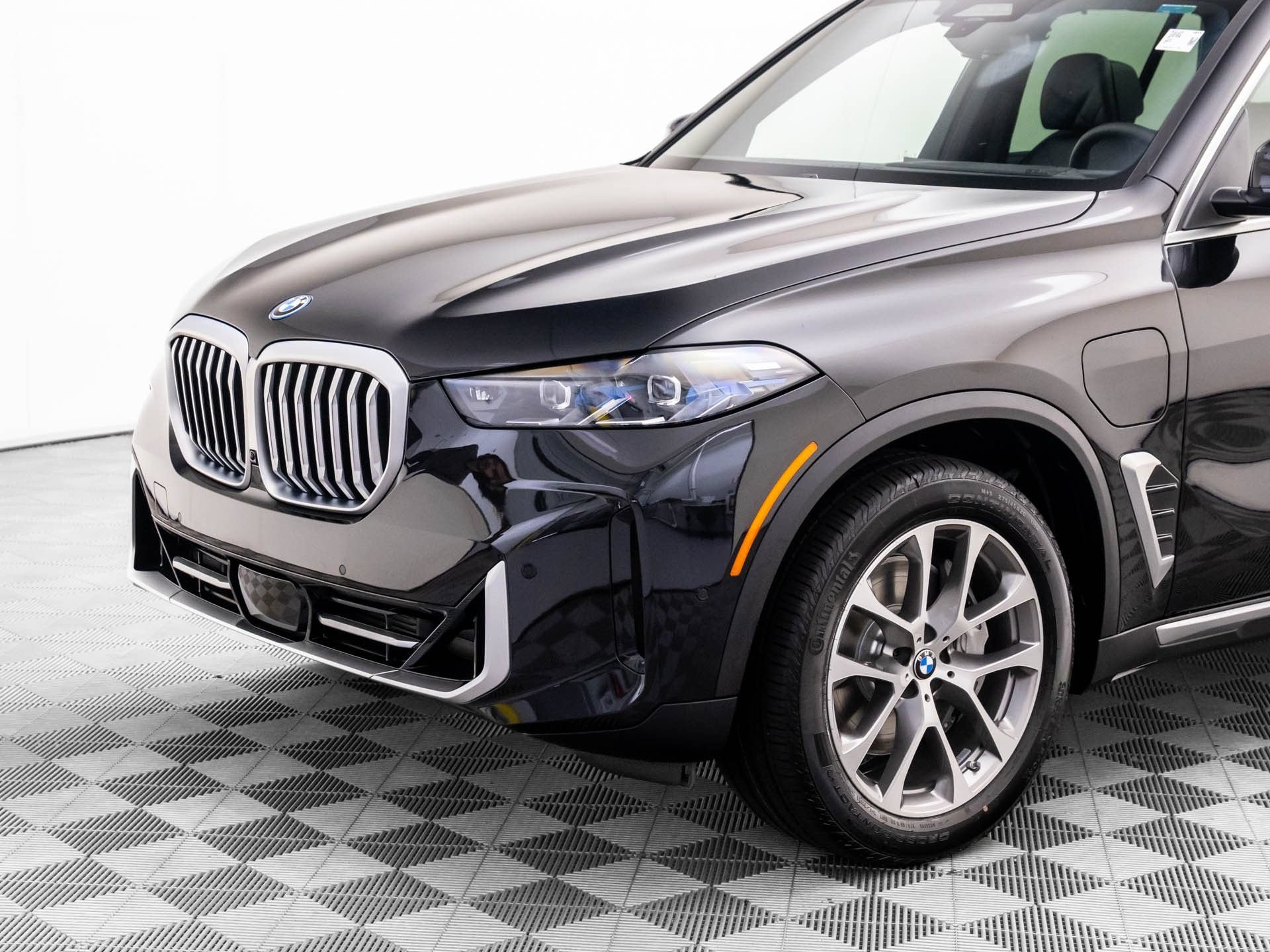Used 2026 BMW X5 xDrive50e w/ Executive Package AWD/4WD image 33