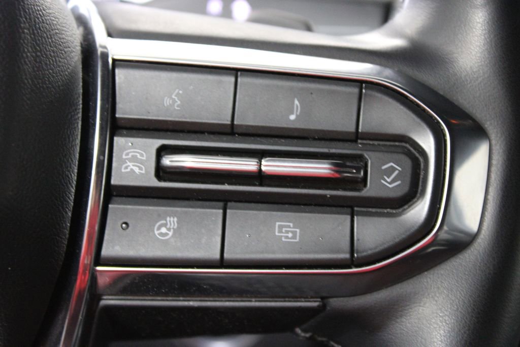 Used 2024 GMC Acadia Elevation image 27