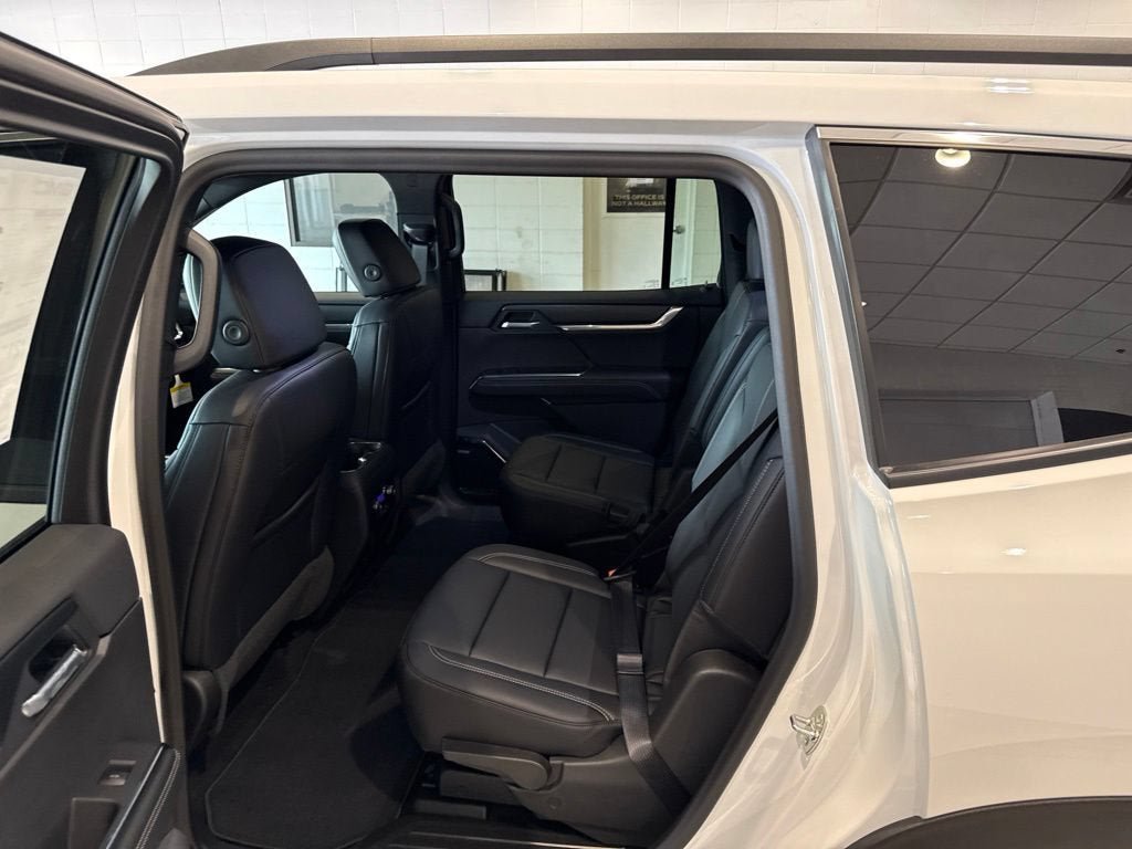 New 2026 GMC Acadia Elevation w/ Elevation Premium Package AWD/4WD image 19