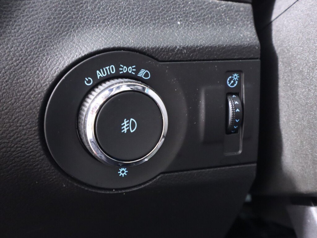 Used 2015 Chevrolet Camaro LT w/ LPO, Black Appearance Package RWD image 10