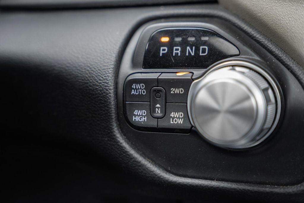 Used 2019 RAM 1500 Laramie image 38