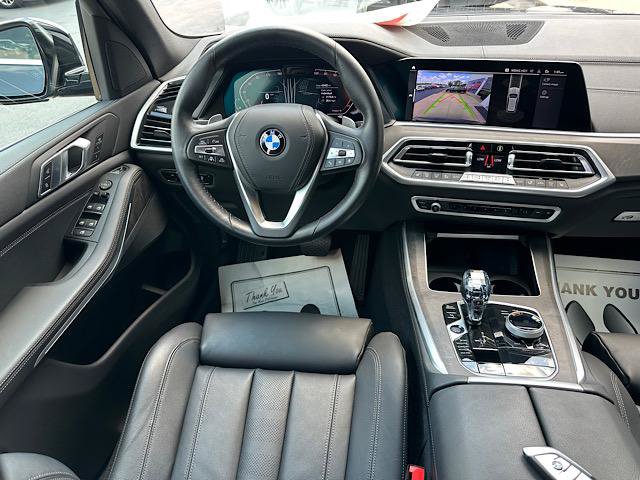 Used 2022 BMW X5 xDrive40i w/ Executive Package AWD/4WD image 21