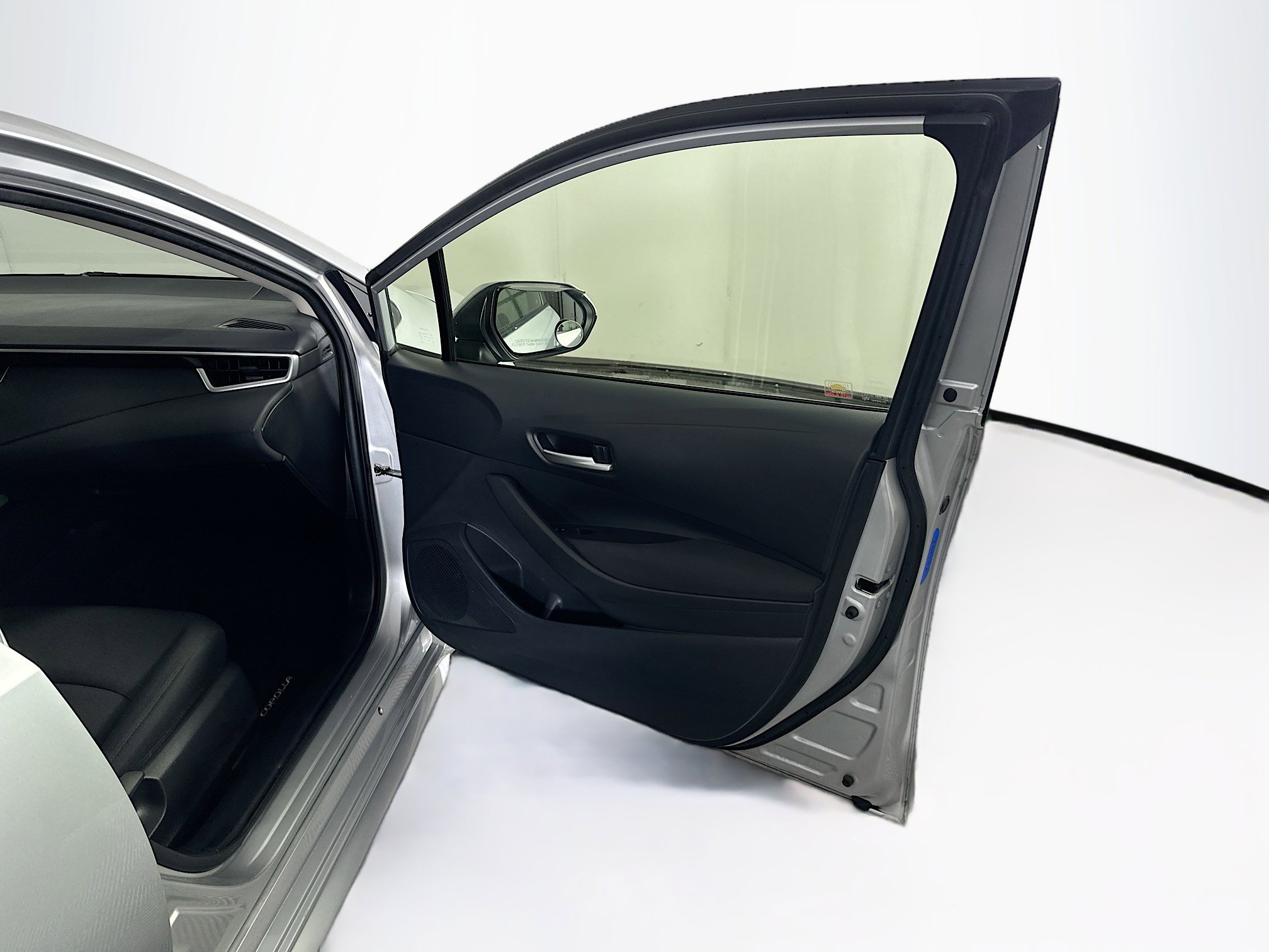Used 2020 Toyota Corolla LE w/ LE Premium Package FWD image 31