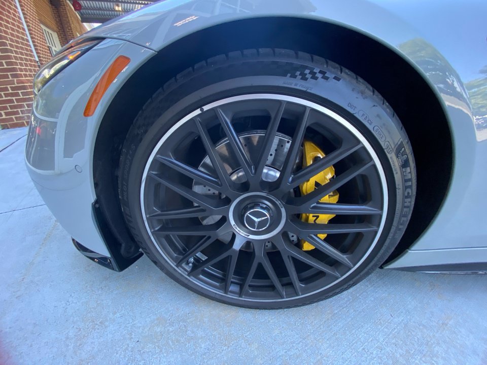 Certified 2022 Mercedes-Benz SL 63 AMG 4MATIC w/ AMG Aerodynamic Package image 27