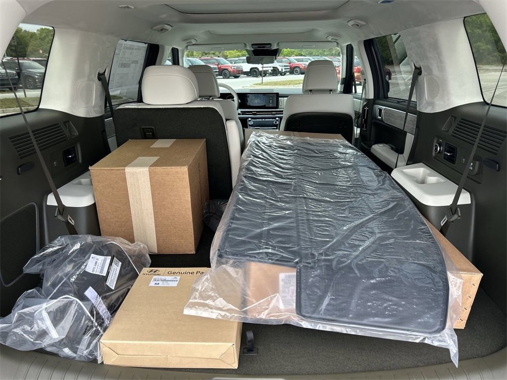 New 2025 Hyundai Santa Fe Calligraphy image 17