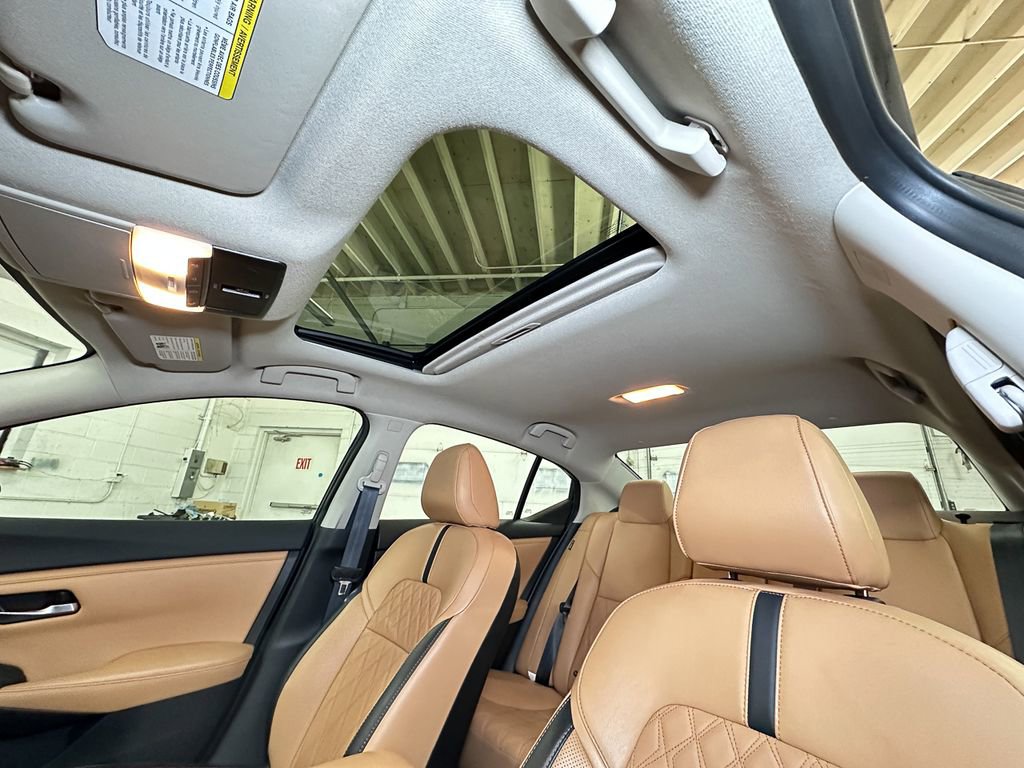 Used 2022 Nissan Sentra SV w/ SV Premium Package image 24