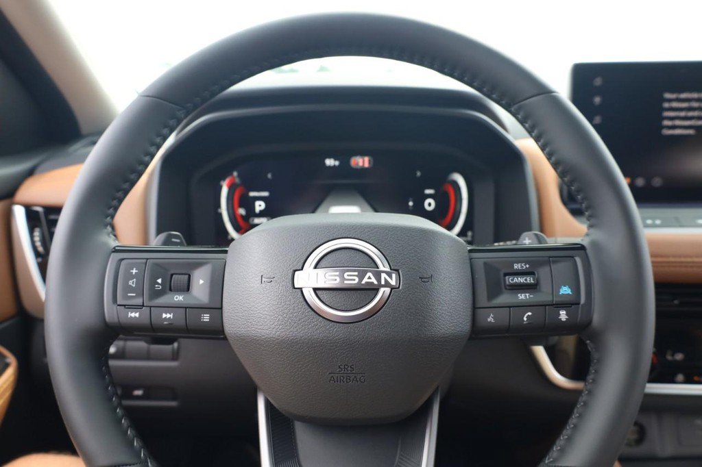 New 2026 Nissan Rogue Platinum AWD/4WD image 9