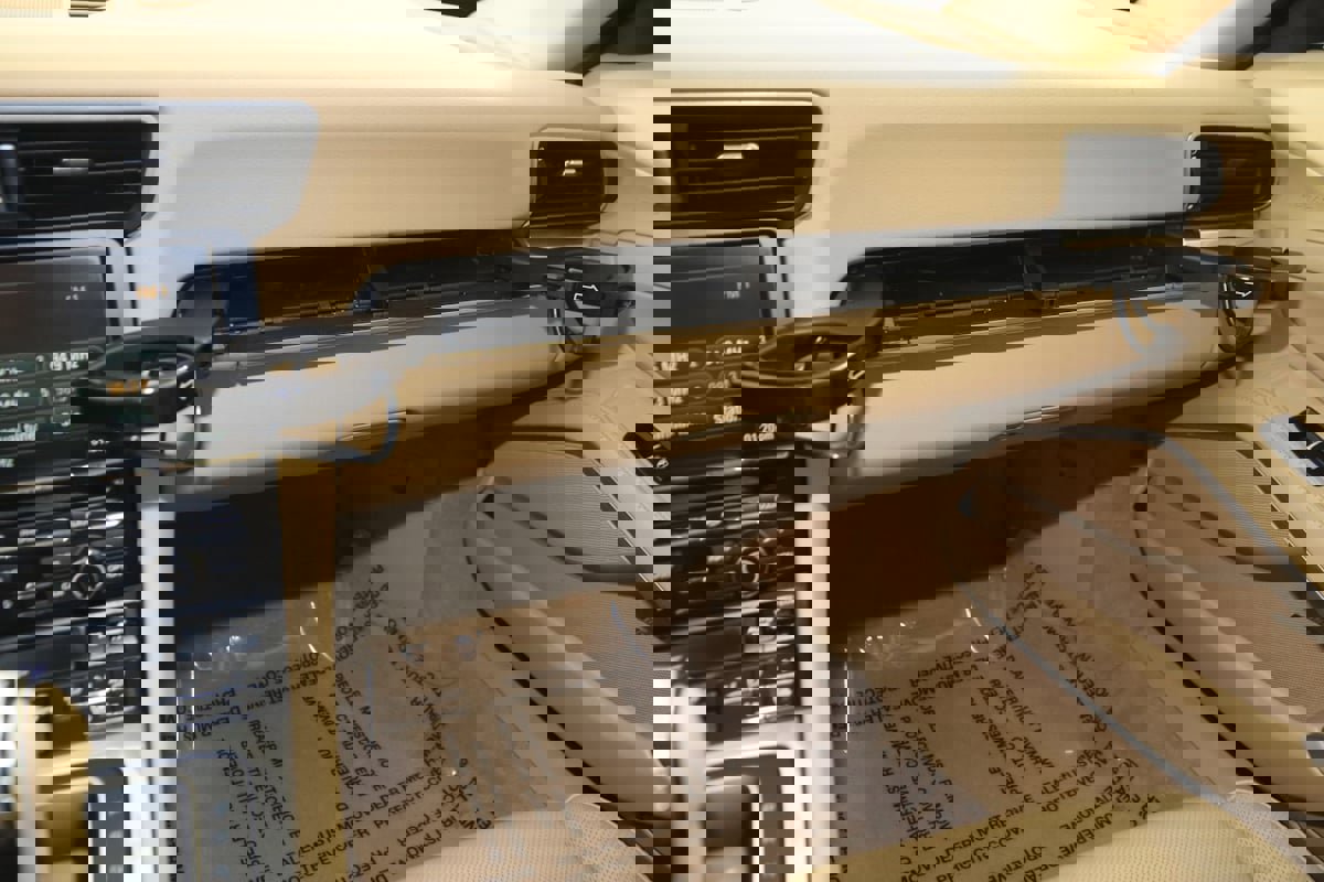 Used 2014 Porsche 911 Carrera image 40