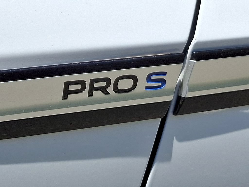 Certified 2022 Volkswagen ID.4 Pro S RWD image 30