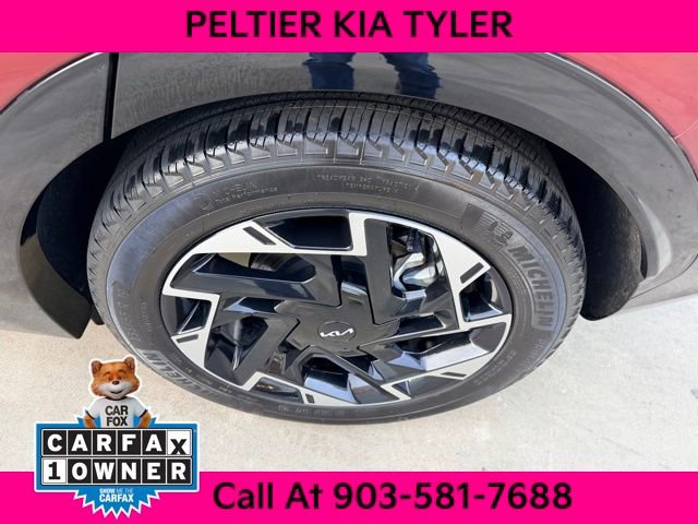 Certified 2025 Kia Sportage SX image 9