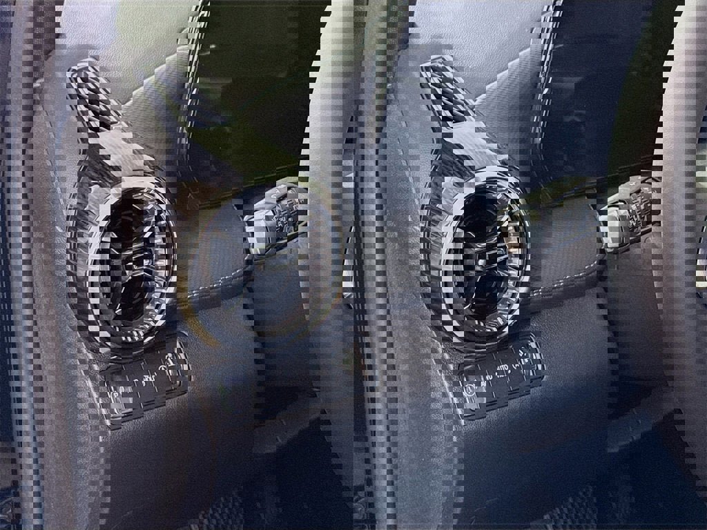 New 2026 Chevrolet Equinox LT w/ Convenience Package II image 5