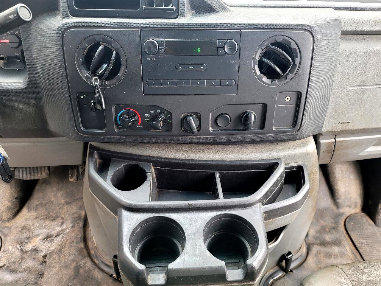 Used 2017 Ford E-350 and Econoline 350 Super Duty w/ Power Windows & Locks Group image 8