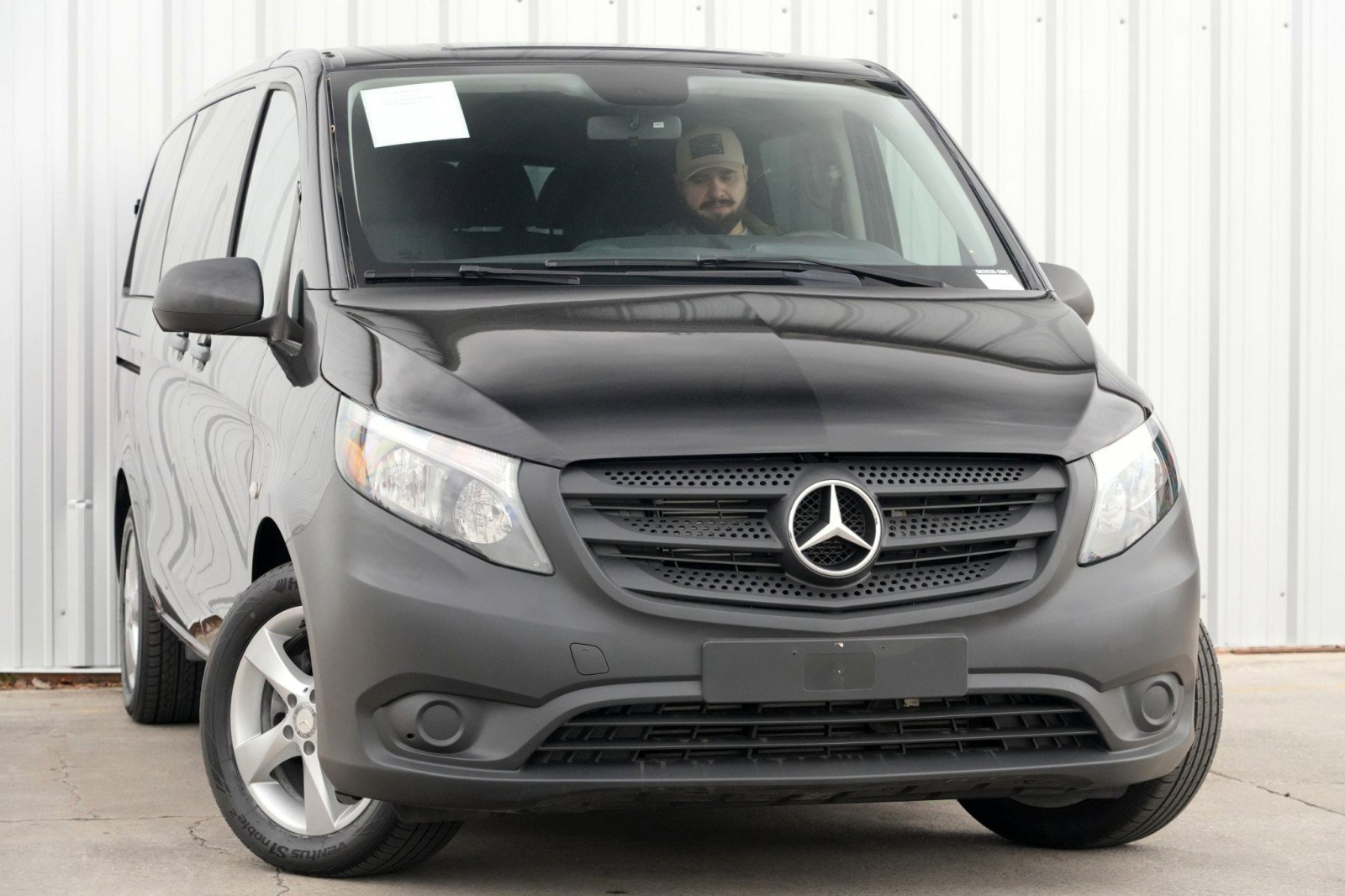 Used 2019 Mercedes-Benz Metris Passenger image 2