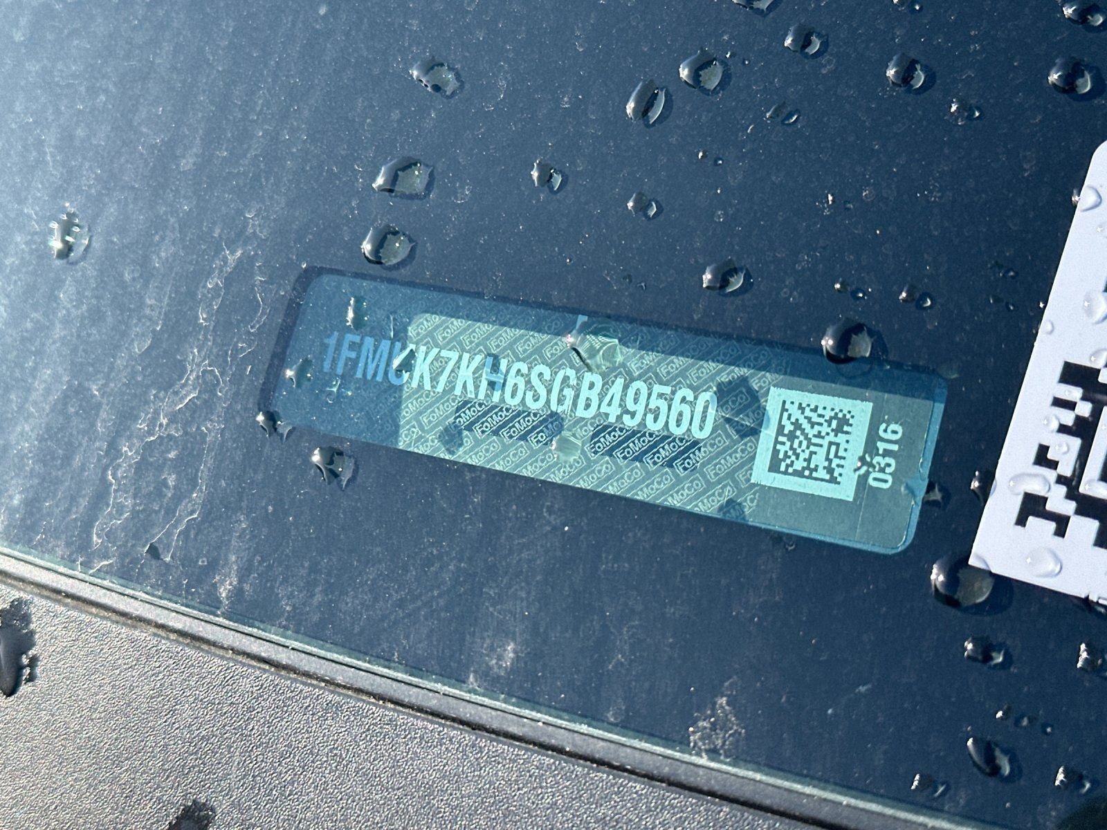 Used 2025 Ford Explorer ST-Line w/ Premium Package image 3