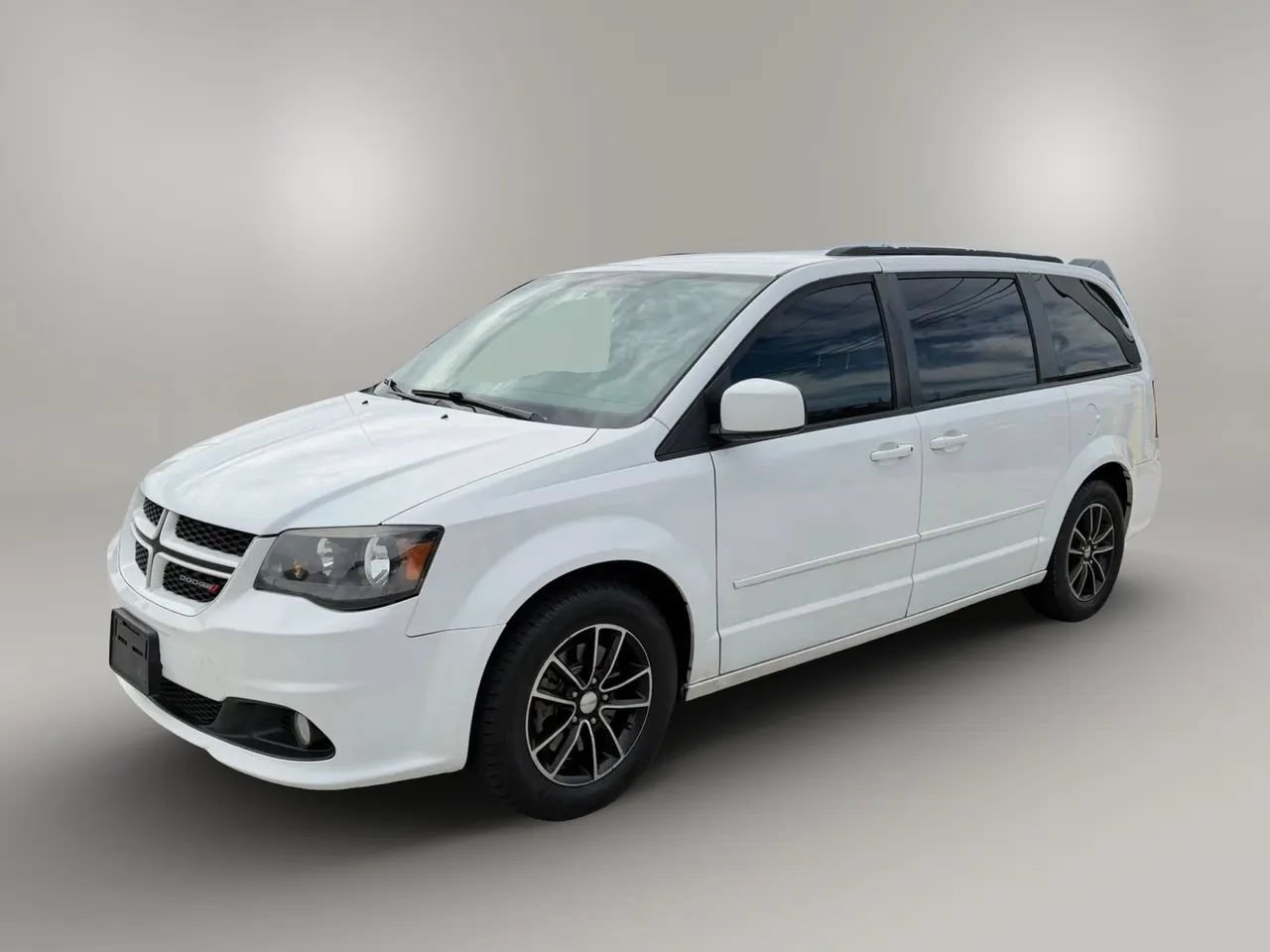 Used 2017 Dodge Grand Caravan GT FWD image 4