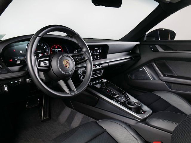 Certified 2024 Porsche 911 Carrera image 4