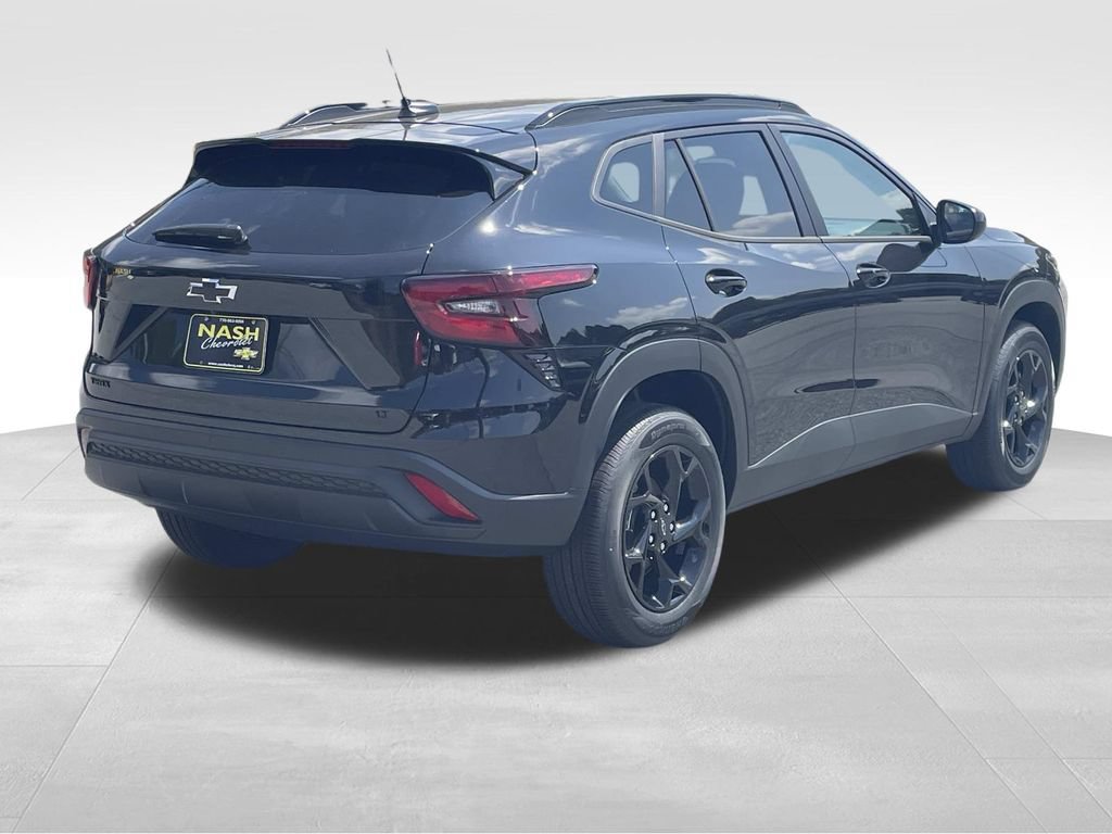New 2026 Chevrolet Trax LT w/ Driver Confidence Package FWD video 3