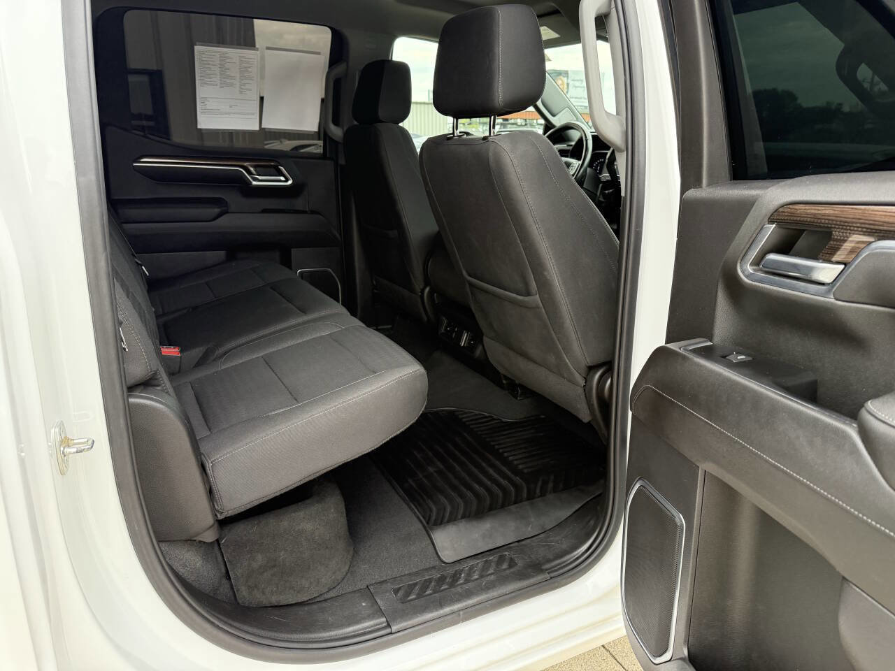 Used 2022 Chevrolet Silverado 1500 LT image 12