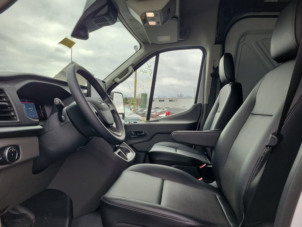 New 2026 Ford Transit 250 148 Medium Roof image 17