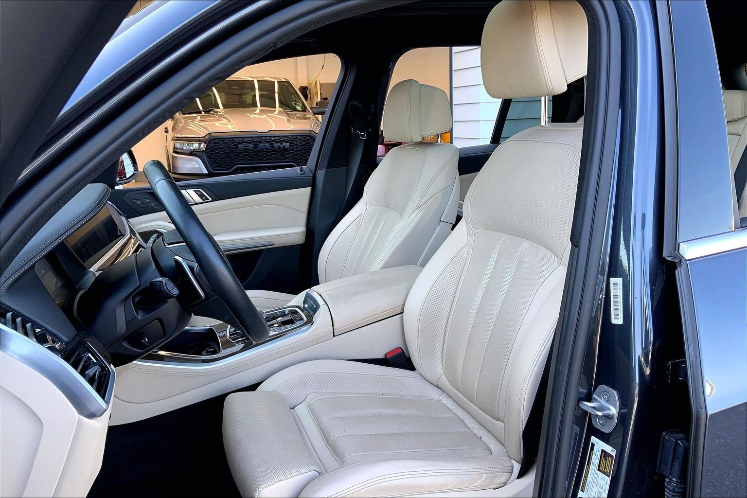 Used 2021 BMW X5 xDrive45e AWD/4WD image 5