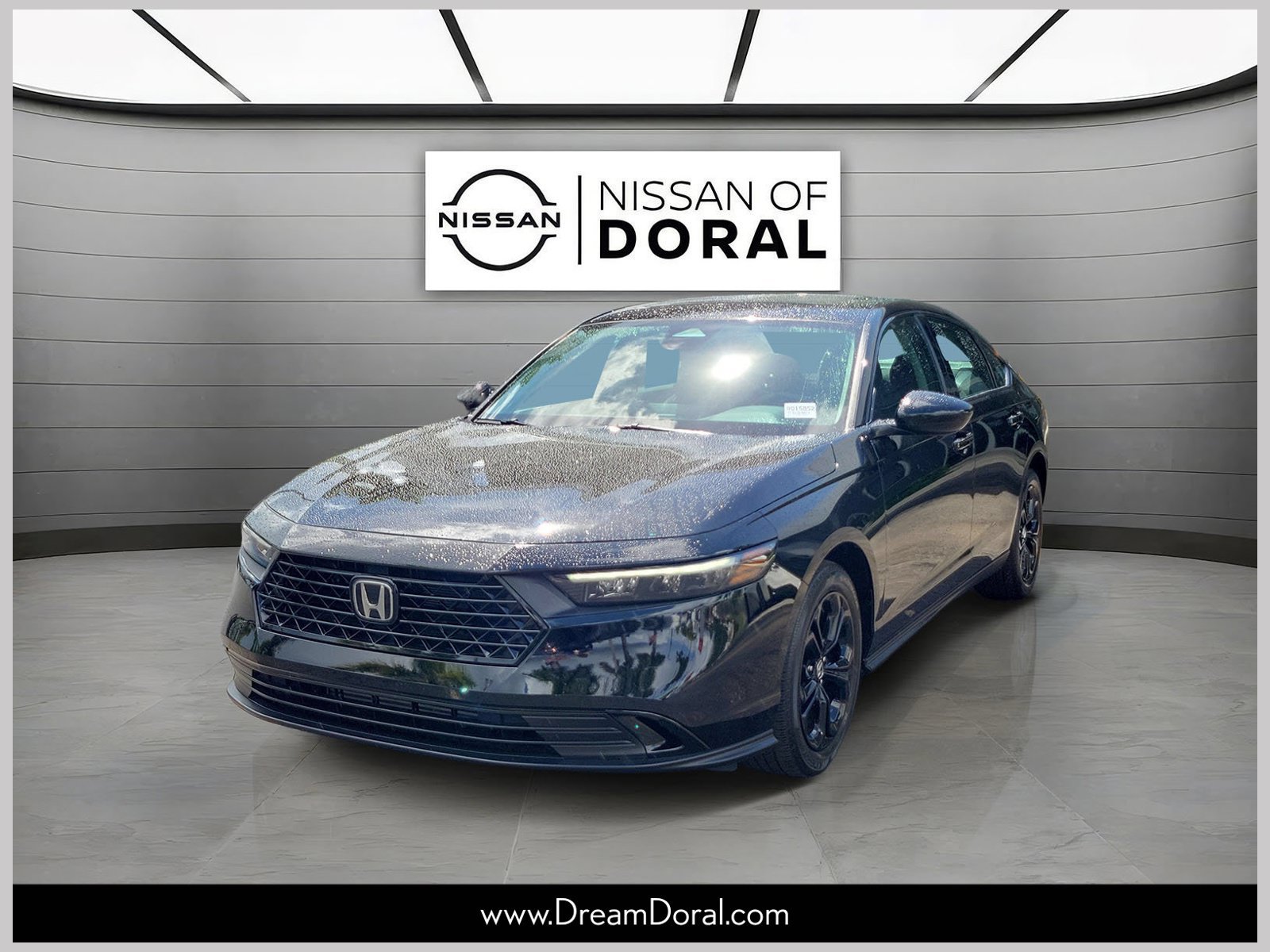Used 2025 Honda Accord SE image 1