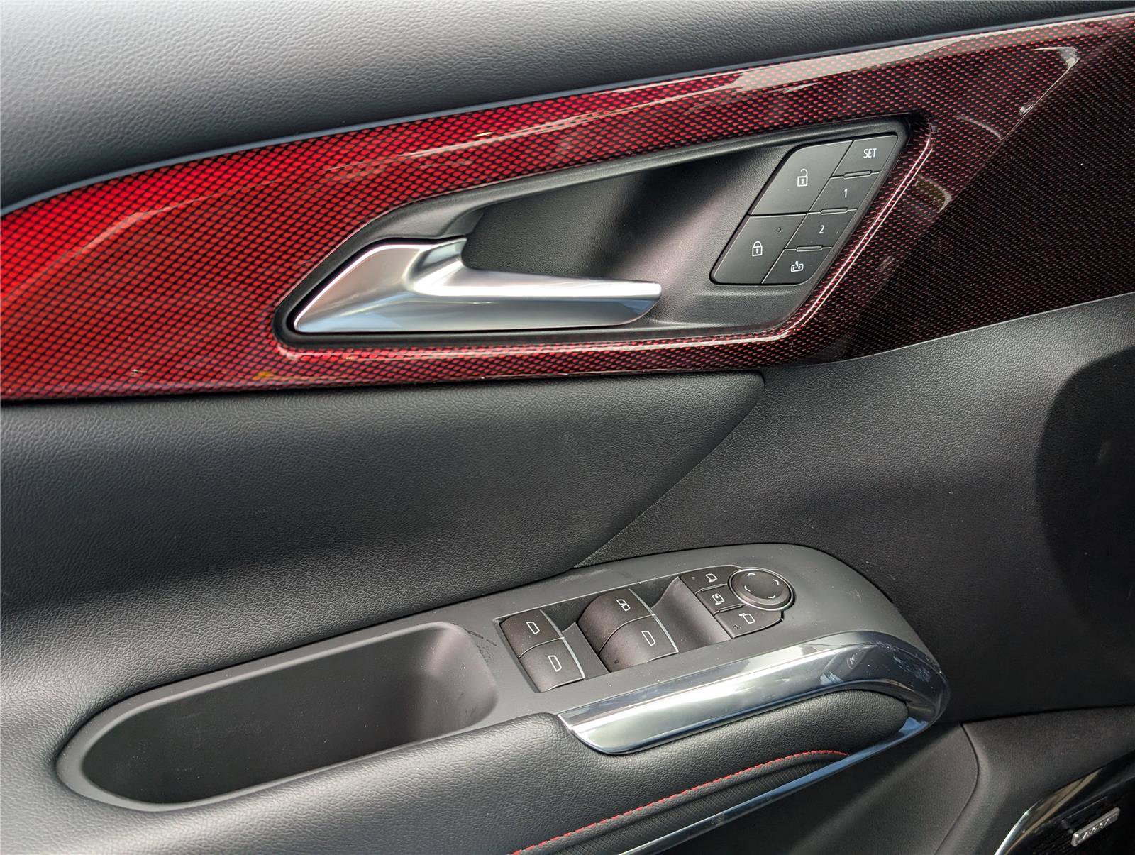 New 2026 Chevrolet Traverse RS w/ LPO, Floor Liner Package image 17