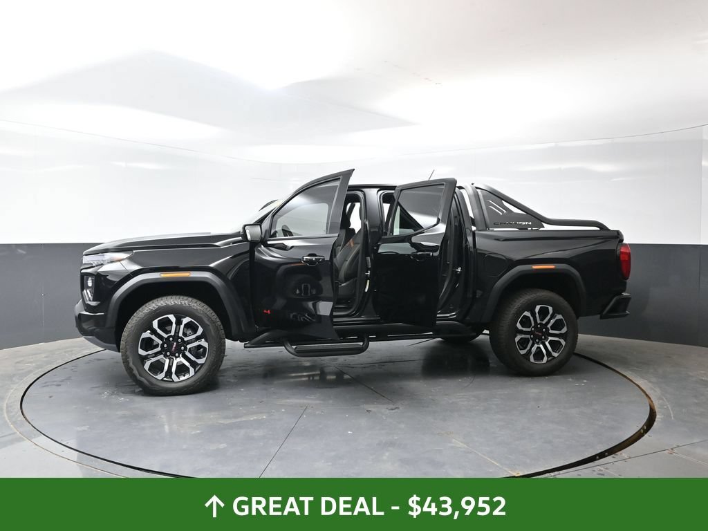 Used 2025 GMC Canyon AT4 w/ Nightfall Edition AWD/4WD image 59