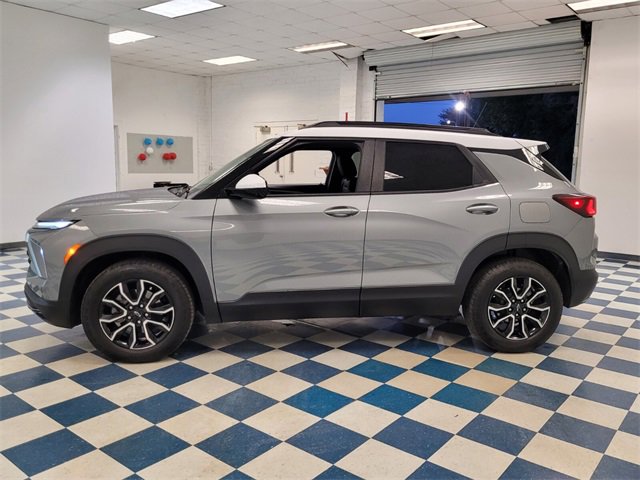 Used 2025 Chevrolet TrailBlazer ACTIV w/ Convenience Package image 4