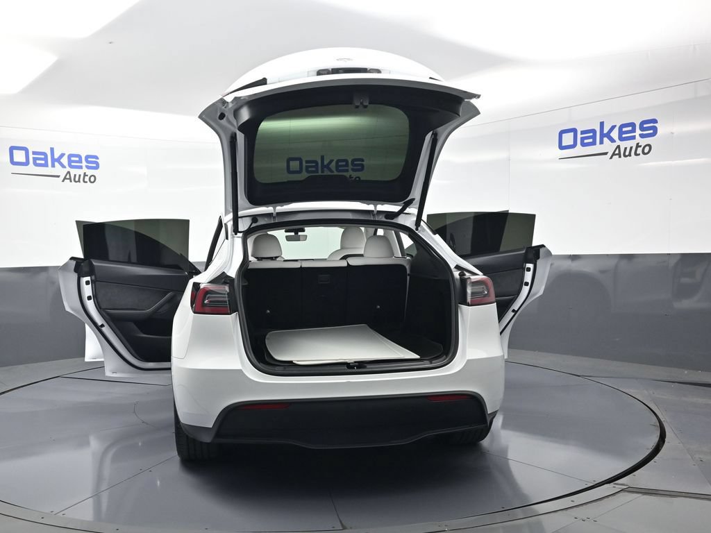 Used 2023 Tesla Model Y Long Range AWD/4WD image 53