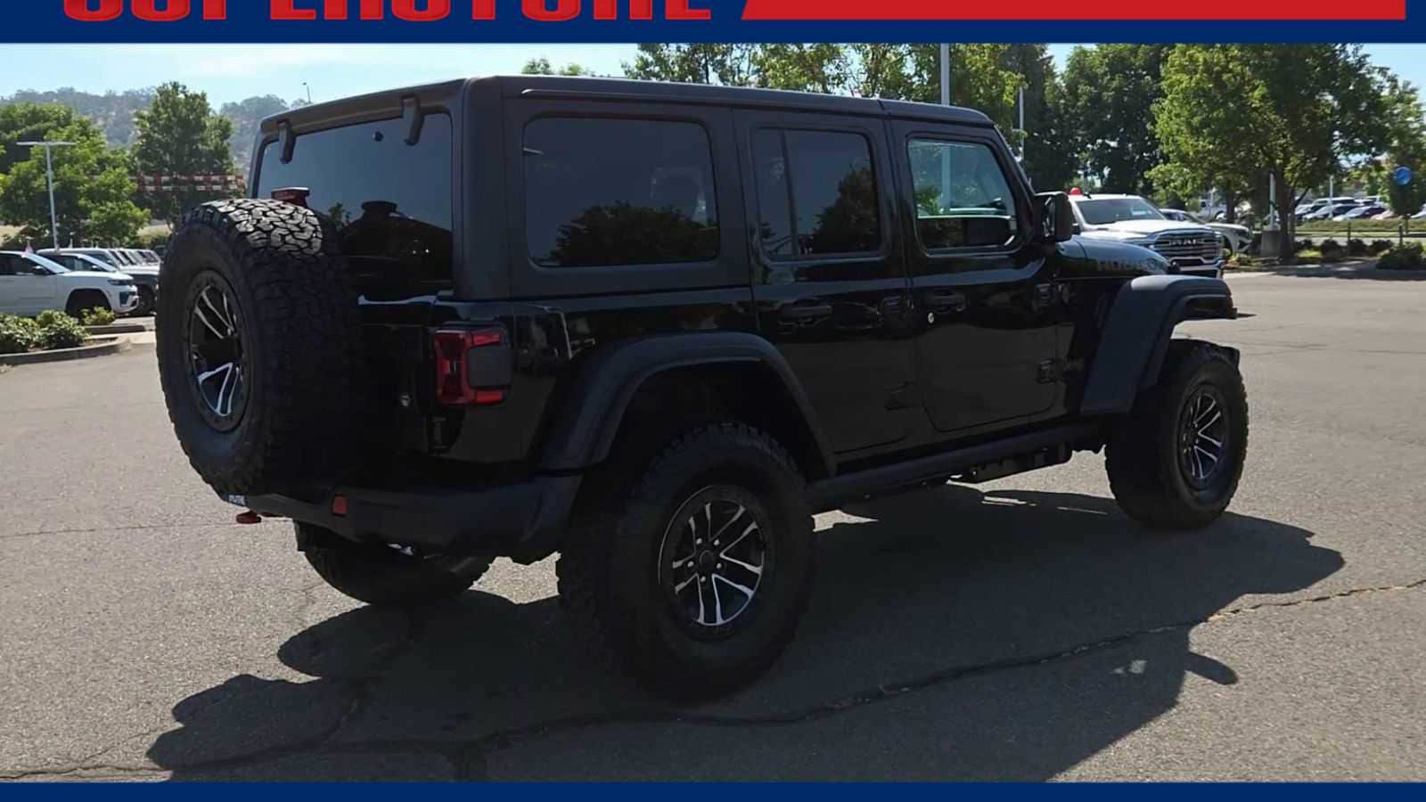 New 2026 Jeep Wrangler Unlimited Rubicon w/ Xtreme 35 Tire Package AWD/4WD image 8