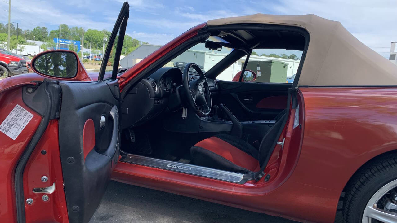 Used 2004 MAZDA MX-5 Miata MAZDASPEED RWD image 19