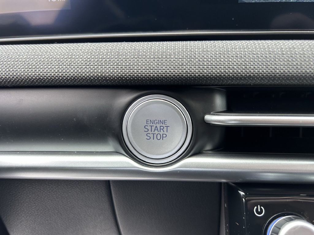 New 2026 Hyundai Tucson Limited w/ Tow & Go Package FWD image 35