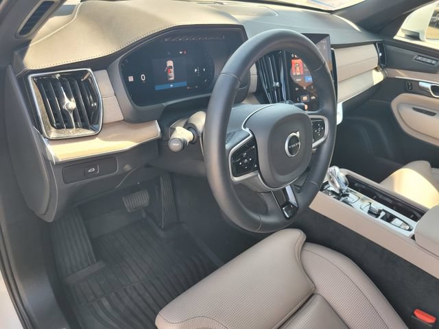 Used 2026 Volvo XC90 B6 Ultra w/ Protection Package AWD/4WD image 9