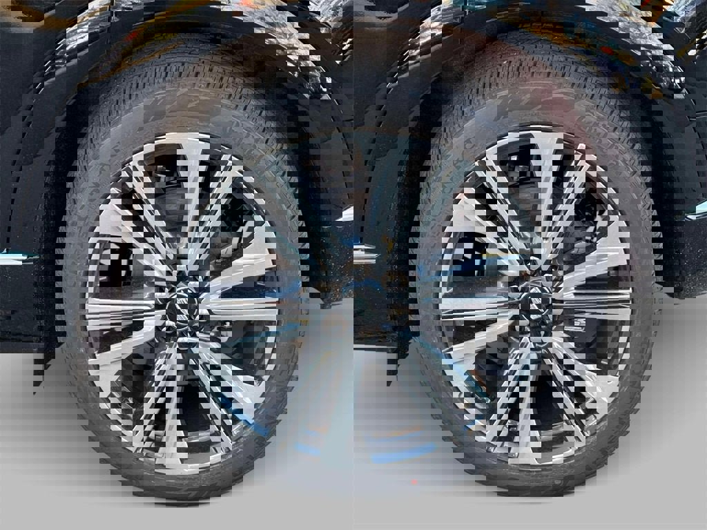 New 2026 Cadillac Optiq Luxury 2 image 12