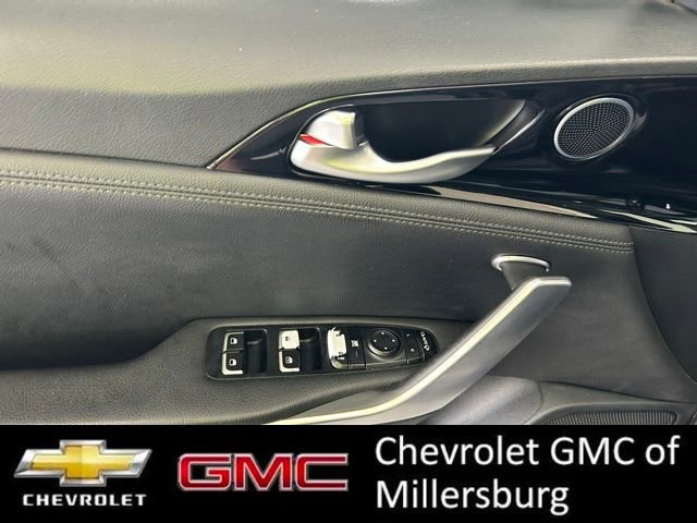 Used 2018 Kia Stinger AWD/4WD image 13