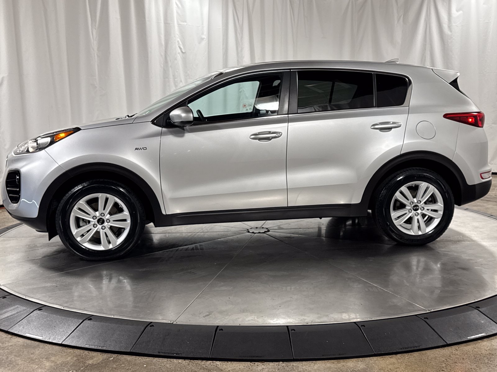 Used 2017 Kia Sportage LX AWD/4WD image 8