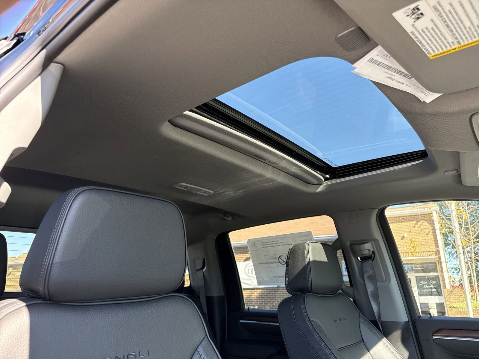 New 2026 GMC Sierra 2500 Denali w/ Denali Reserve Package image 19