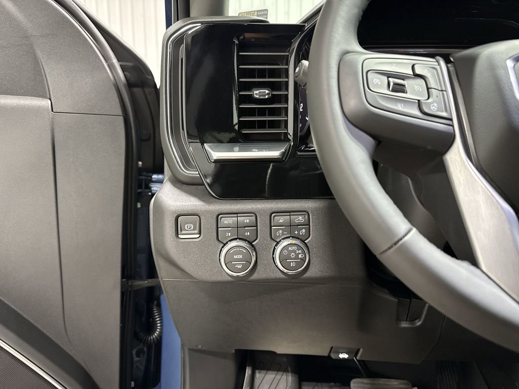New 2026 GMC Sierra 1500 Elevation w/ Elevation Premium Package AWD/4WD image 18