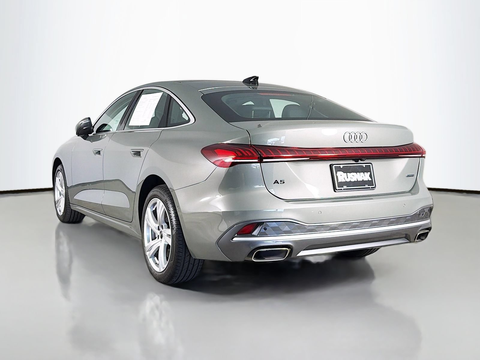 Used 2025 Audi A5 2.0T Premium Plus w/ Premium Plus AWD/4WD image 5