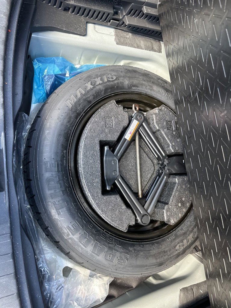 Used 2025 Toyota RAV4 LE image 11