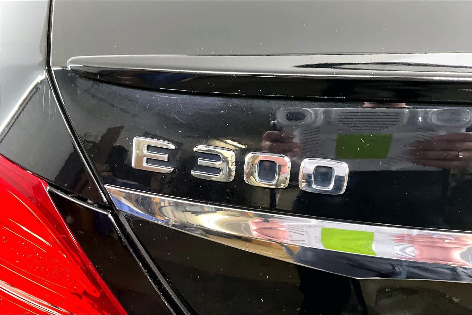 Used 2018 Mercedes-Benz E 300 4MATIC image 10